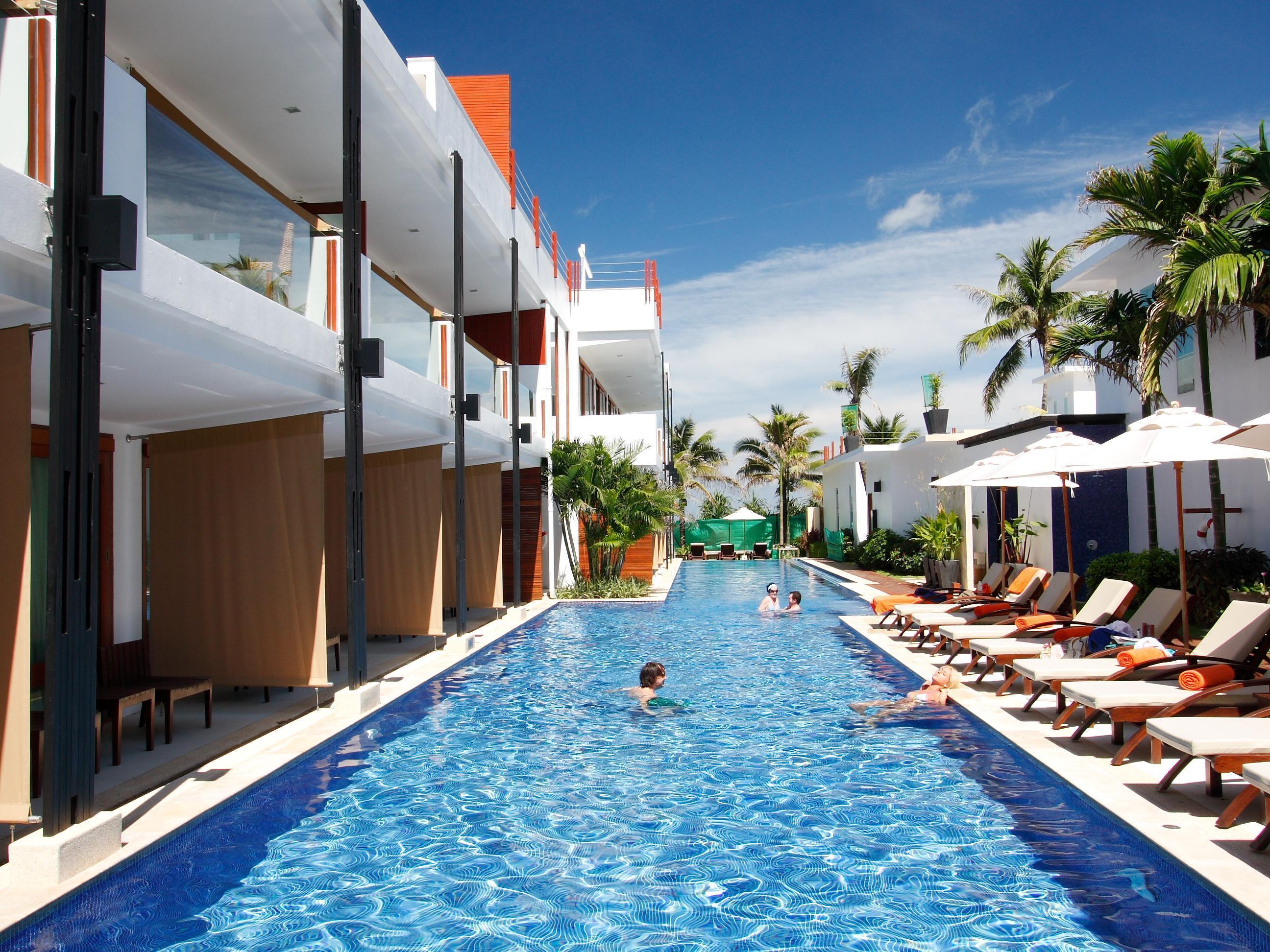 La Flora Resort Patong Екстер'єр фото