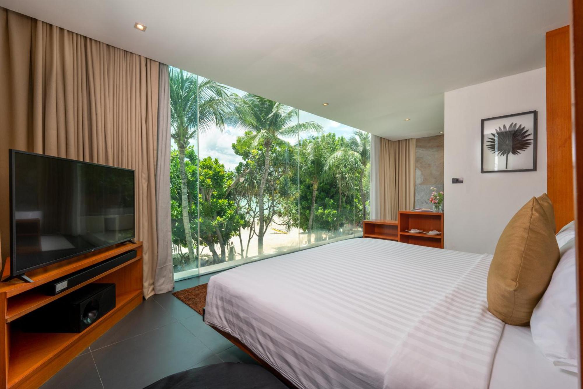 La Flora Resort Patong Екстер'єр фото