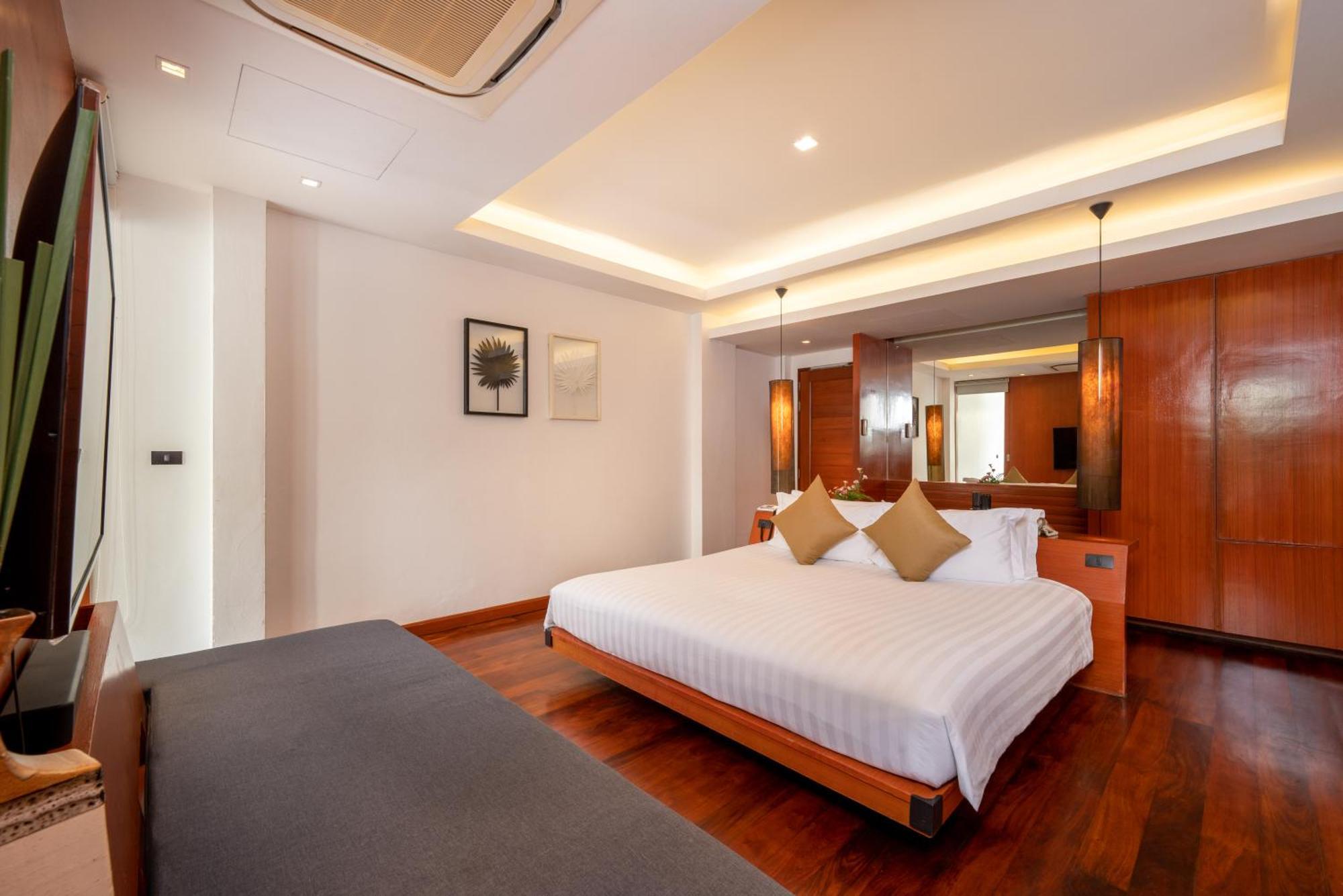 La Flora Resort Patong Екстер'єр фото